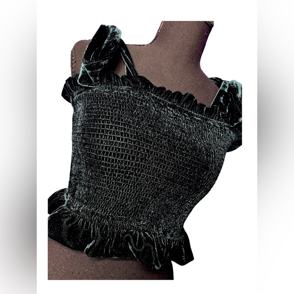 Womens Emerald Green Velvet Smocked Ruffle‎ Crop Top Sz S Feminine Forest Fairy